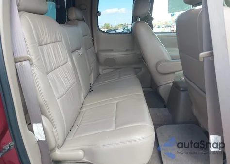 2002 Toyota Tundra Ltd V8 из США, поврежденный, VIN 5TBBT48112S263773